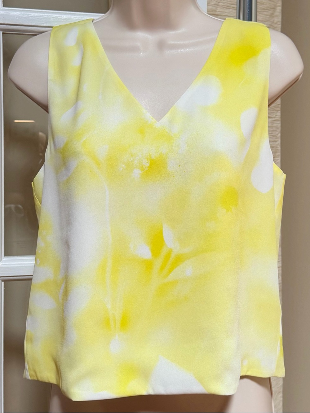 Babaton Yellow and White V-Neck Watercolor Print Camisole